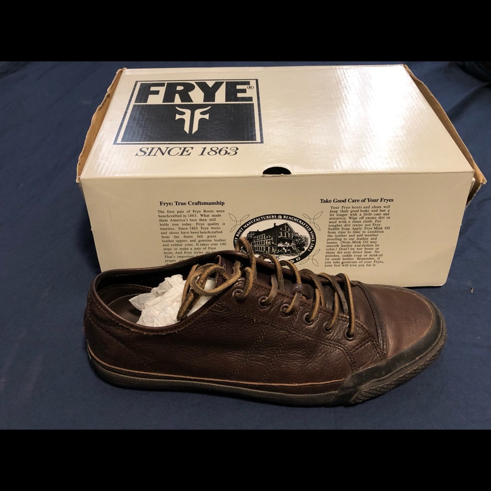 Frye dark brown leather shoe